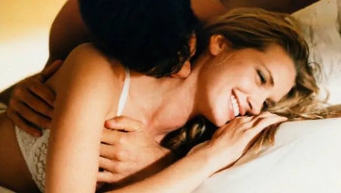 Cum ştii dacă e dispusă să facă sex de la prima întâlnire