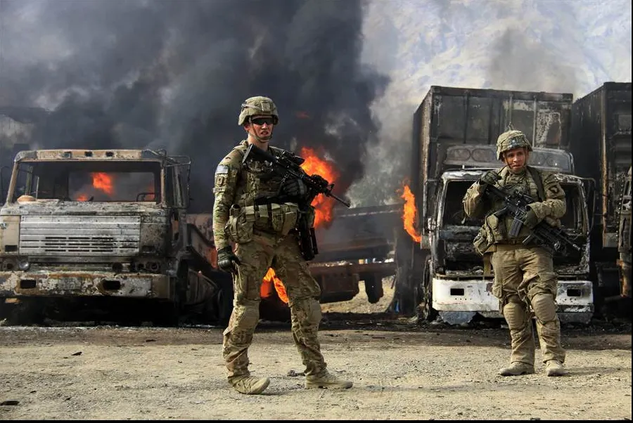 Explozie într-un centru comercial din Afganistan. Mai multe victime