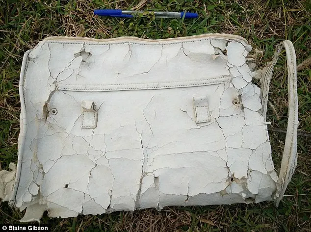 IMAGINI cu obiecte personale ale pasagerilor de la bordul cursei MH370