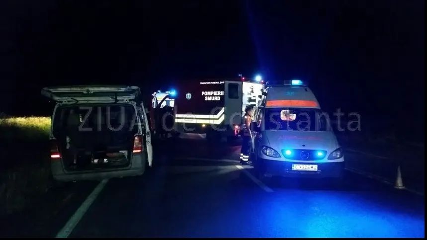 Un microbuz al M.A.I., implicat într-un grav accident rutier. Nouă persoane au ajuns la spital