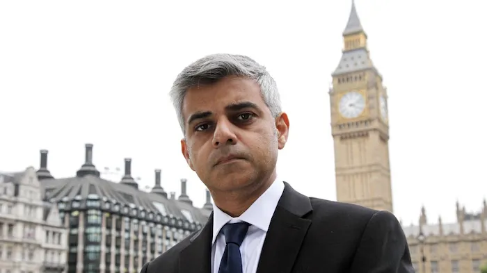 Primarul Sadiq Khan spune că Londra "nu va fi niciodată intimidată sau învinsă de terorism"