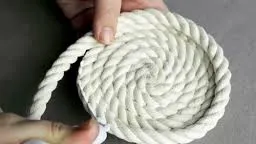 Cel mai tare TEST! Ai două sfori identice şi o cutie de chibrituri. Poţi să măsori 45 de minute?