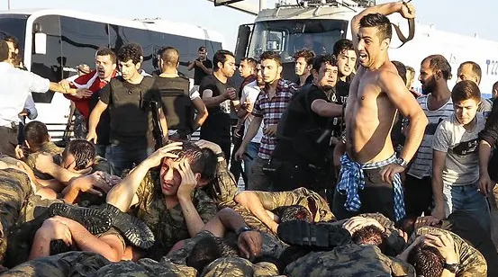 Soldaţi DECAPITAŢI la Istanbul. Este de necrezut!!