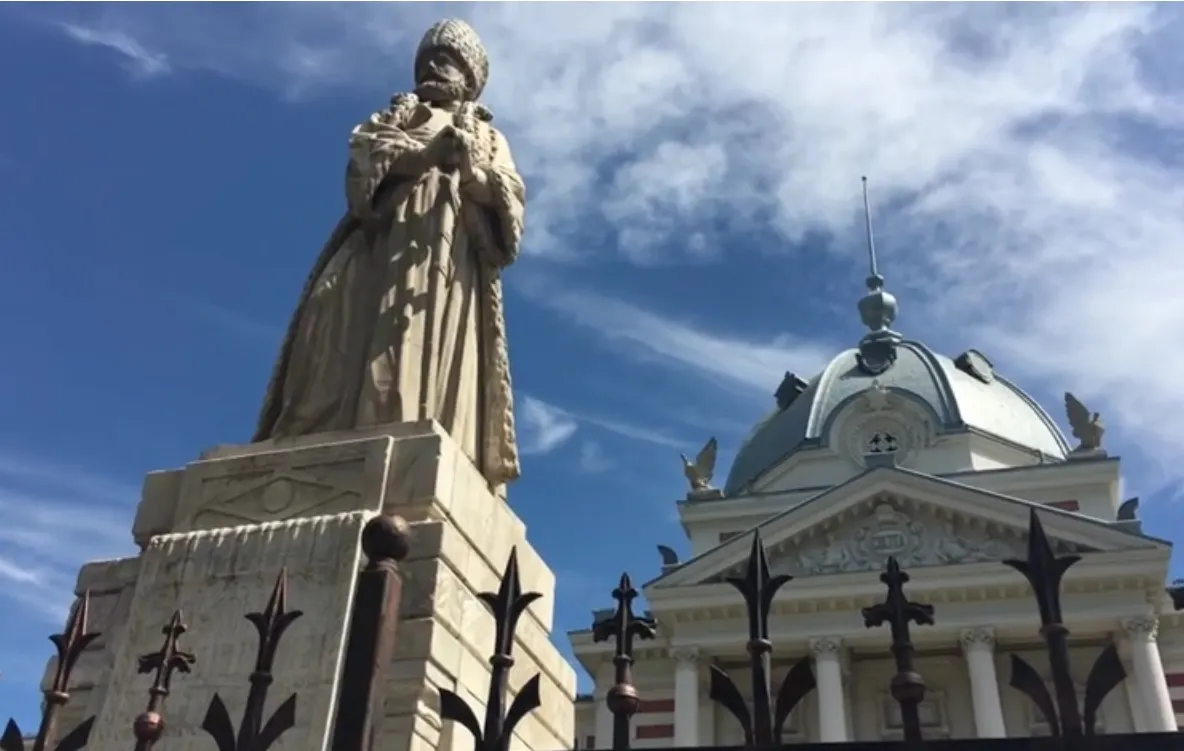 "Bucureştiul în 60 de secunde". Cum se vede Capitala prin ochii unui turist englez