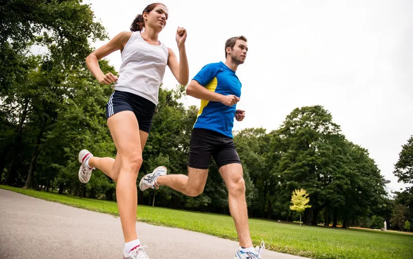 Motivul pentru care şi tu trebuie să îţi arunci încălţămintea sport chiar acum 