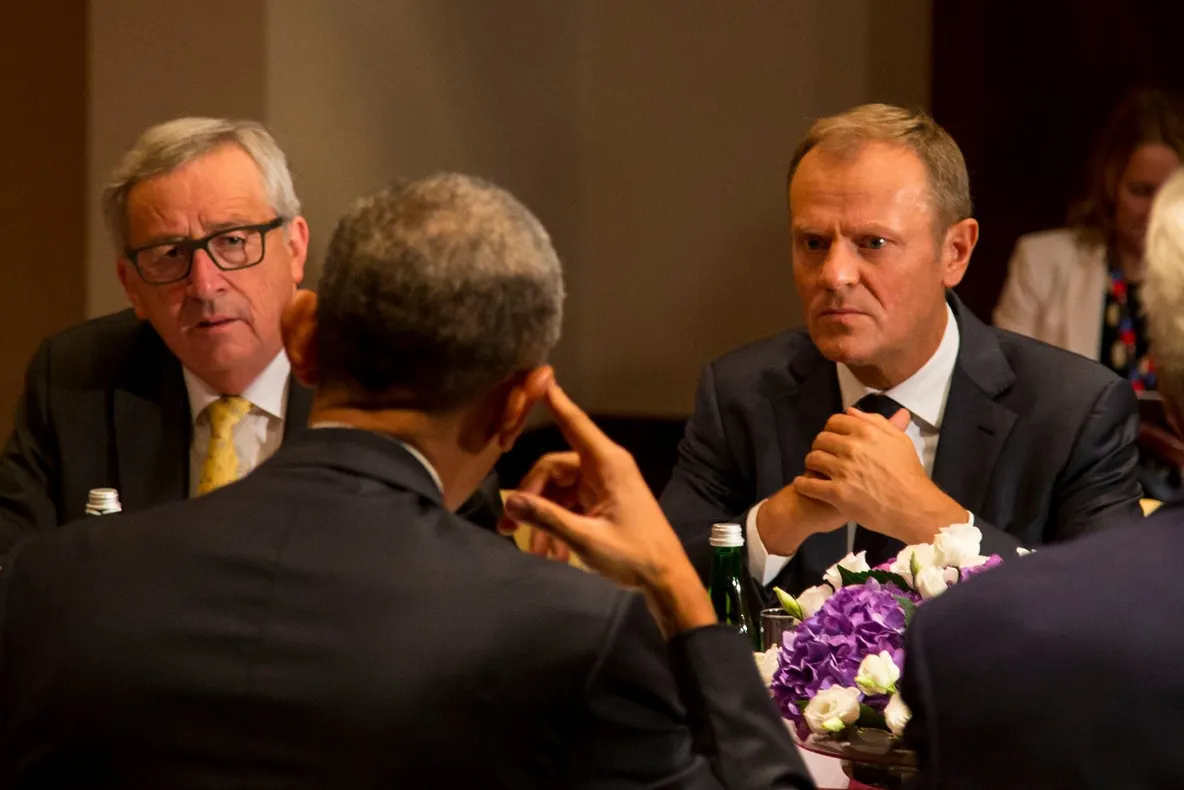 GALERIE FOTO. Summit-ul NATO de la Varşovia. Obama şi Tusk, imaginea care face înconjurul lumii 