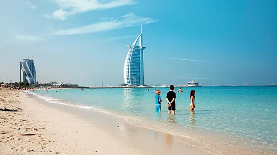 64 de grade Celsius, temperatura resimțită în Dubai şi Abu Dhabi