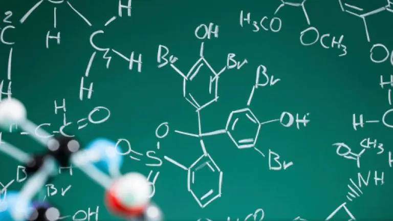 Elevii români, rezultat ISTORIC la Olimpiada Internaţională de Chimie