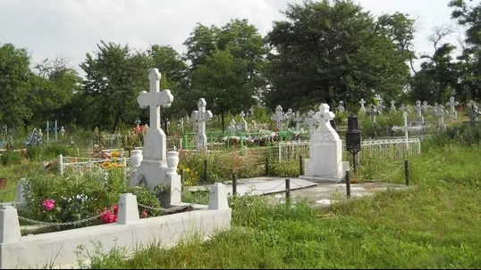 ŞOCANT. Se întâmplă în România: Au îngropat o altă persoană şi nimeni nu și-a dat seama! 