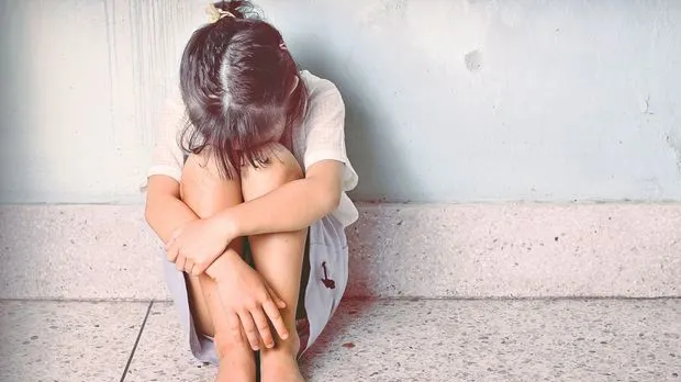 Bărbatul care şi-a înjunghiat fiul şi şi-a violat fiica, mărturii îngrozitoare