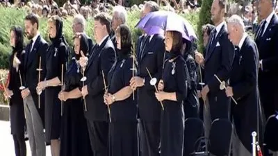 Adevărul despre înmormântarea Reginei Ana. Cât a costat