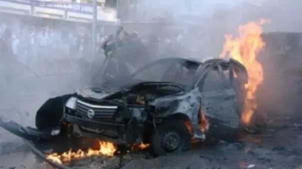 EXPLOZIE în FOCŞANI! O masină a fost distrusă complet