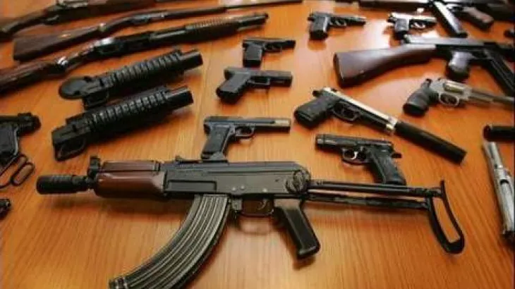 Reportajul trucat Sky News. Trei dintre falşii "traficanți de arme" au fost REŢINUŢI 