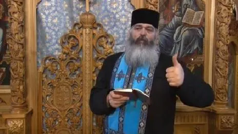 Părintele Calistrat, sfaturi pentru soţi: "Să nu vă închipuiţi că Adam şi Eva se sărutau în Rai"