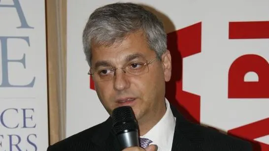 Percheziţii la fostul preşedinte Astra Asigurări, Radu Mustăţea