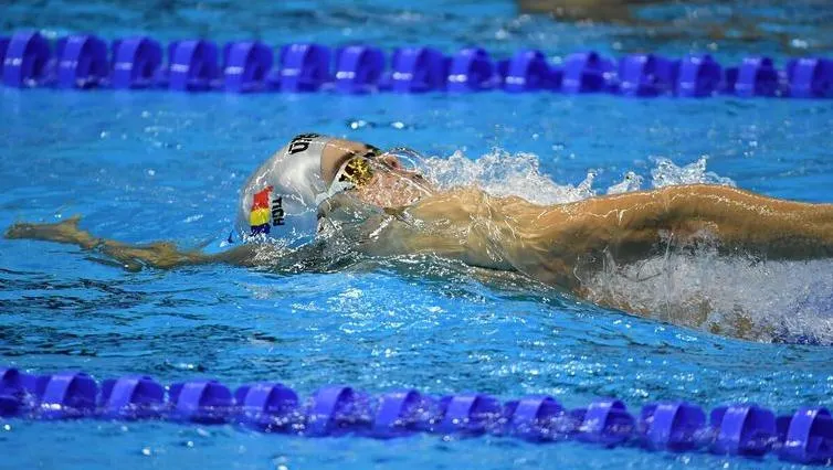 JO 2016. Robert Glinţă a câştigat seria în care a concurat, dar a ratat semifinalele la 200 m spate