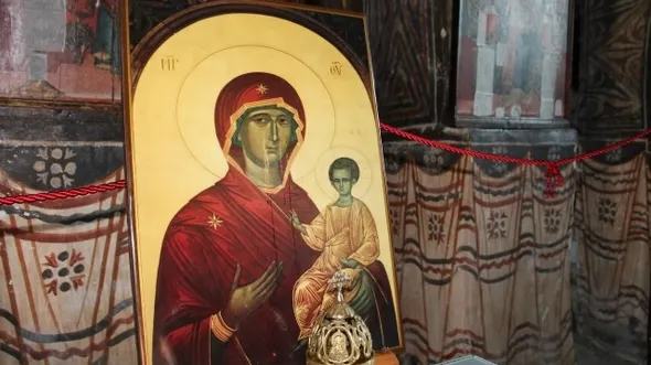 Sfânta Maria, tradiţii şi superstiţii. Azi se culege ultima plantă de leac.Ce să faci ca să ai noroc