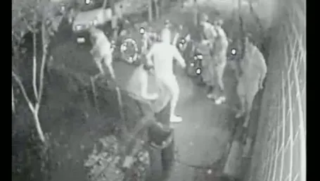 Clipe de groază. Studenți din București, amenințați cu arma în fața căminului