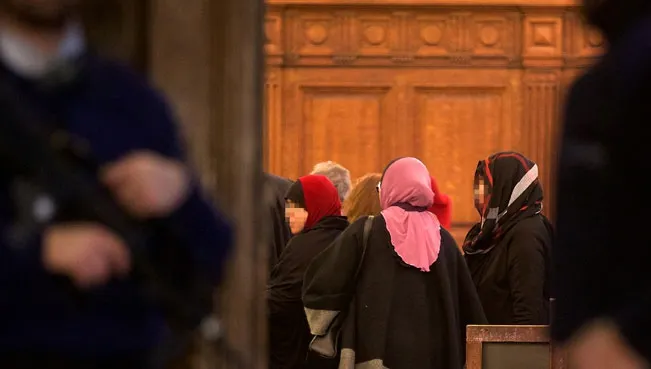 O teroristă condamnată la 15 ani de închisoare, eliberată în Belgia. Motivul este halucinant