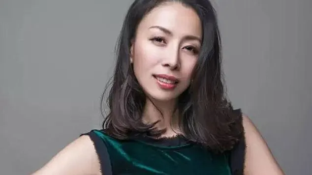 O universitate din China a strâns cele mai frumoase profesoare din lume. "E indecent"