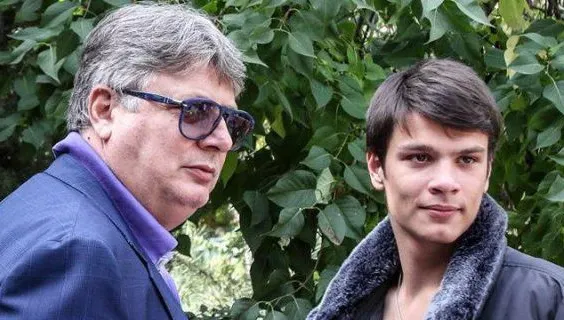 Fiul lui Iorgulescu a petrecut până la 3 dimineaţa, după ce a fost eliberat