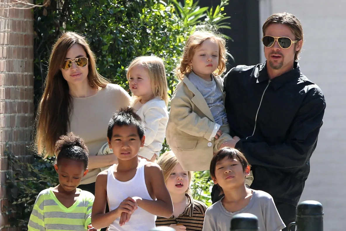 Prima reacţie a lui Brad Pitt după ce Angelina Jolie l-a acuzat că nu este un tată bun