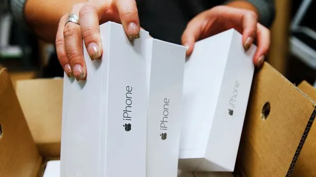 Apple lansează iPhone în această săptămână. DEZVĂLUIRI despre ce aduce nou