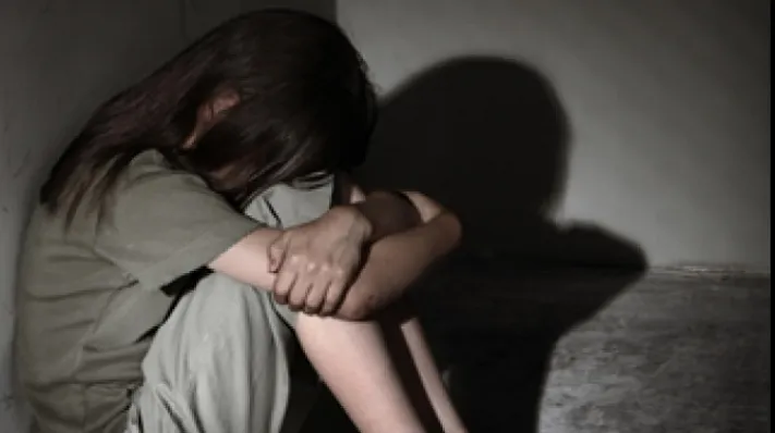 Caz şocant în Maramureş! O fetiţă de 4 ani a ajuns în stare gravă la spital după ce a fost bătută 