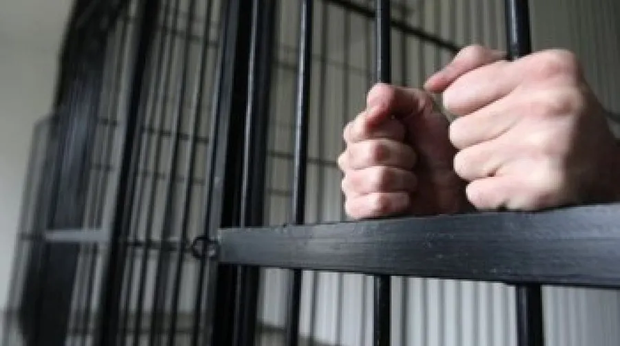 Penitenciarele, raiul telefoanelor: 4.500 de terminale și 3.400 de cartele, introduse în închisori