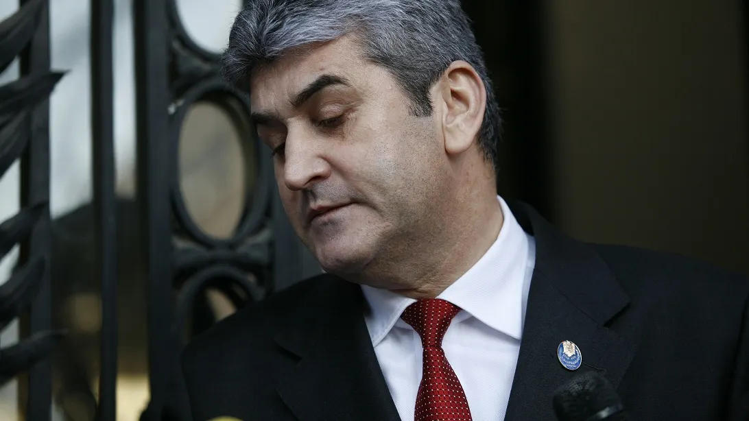 DNA îi cere lui Iohannis aviz pentru urmărirea penală a lui Oprea în cazul morții lui Bogdan Gigină