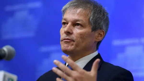 Lovitură de la Cioloș pentru români tocmai în ziua în care PNL l-a propus premier