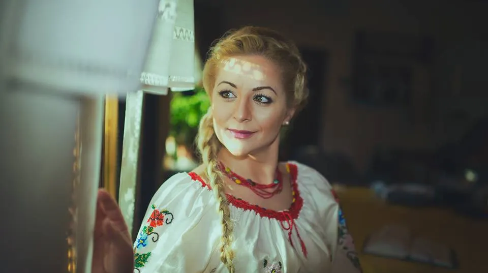Sărbătoare în lumea muzicii populare! O cântăreaţă îndrăgită a devenit din nou mamă 