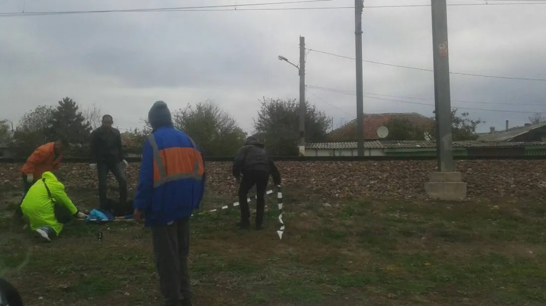 Accident feroviar. Femeie spulberată de un tren, la Constanţa