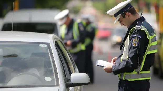 Procuror din Sibiu, bătut cu o coadă de mătură de un şofer 