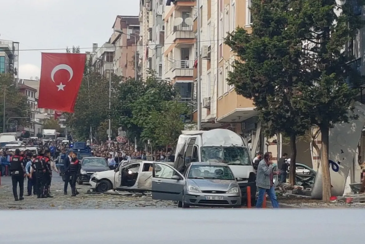 Atentat în Istanbul, lângă Aeroportul Ataturk. 10 persoane au fost rănite
