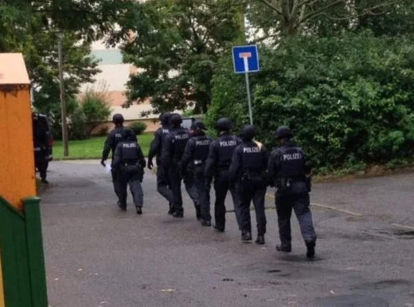 Alertă teroristă în Germania. Trei bărbaţi au fost arestaţi de poliţie 