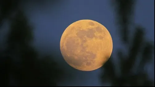 Cum s-a format Luna? O nouă teorie dă peste cap tot ce se știa până acum