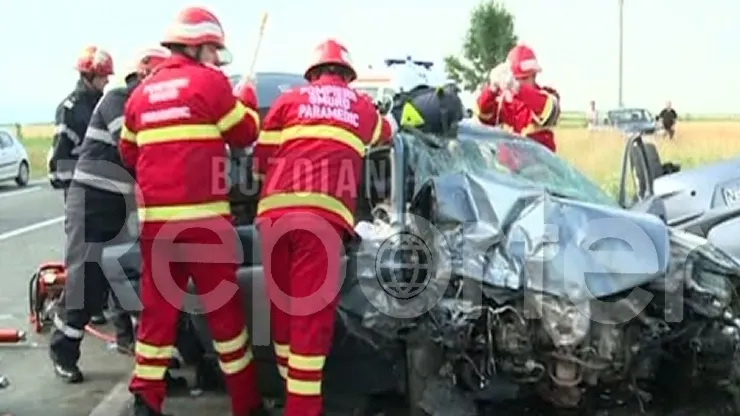 Accident foarte grav pe DN2. Un șofer de 75 de ani a pierdut controlul volanului