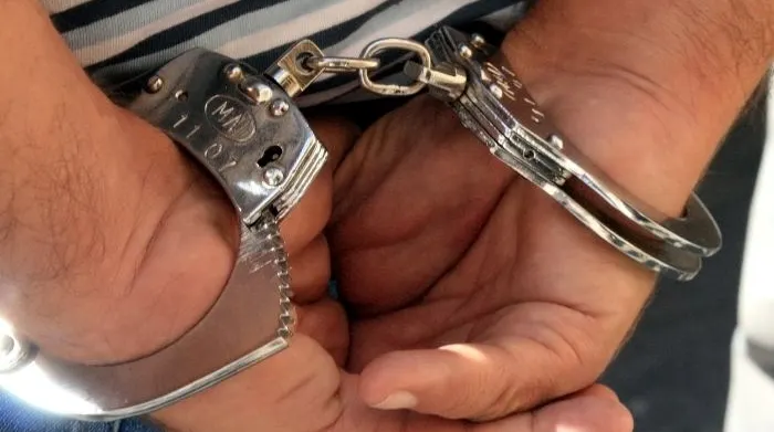 Român, dat în urmărire internaţională pentru tâlhărie, prins la Sibiu de poliţişti