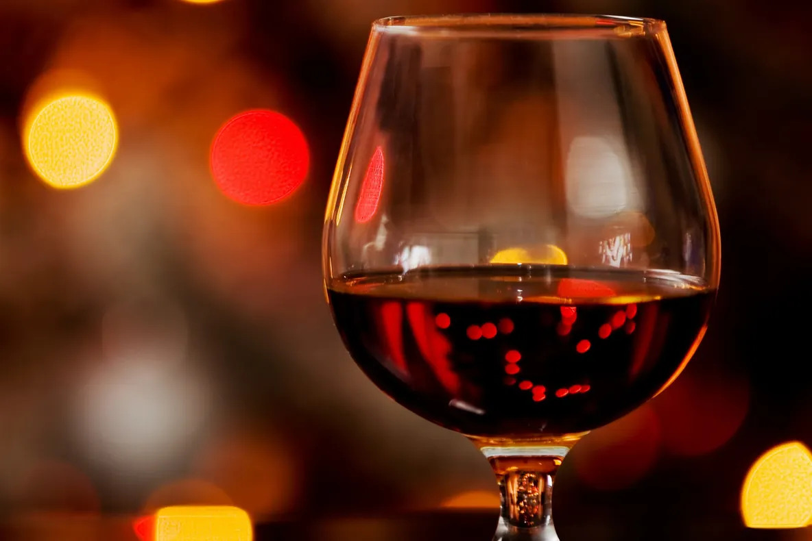 Iată ce se întâmplă dacă consumi un pahar de vin roșu în fiecare zi. Beneficii incredibile pentru organism