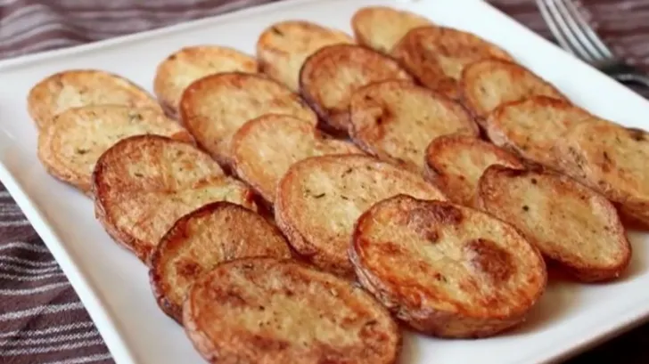 Cea mai delicioasă reţeta cu cartofi. Foarte puţini o ştiu