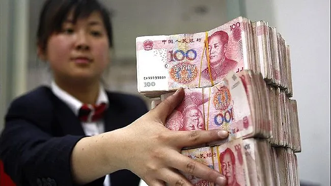 Salariile chinezilor au ajuns la fel de mari ca și ale românilor