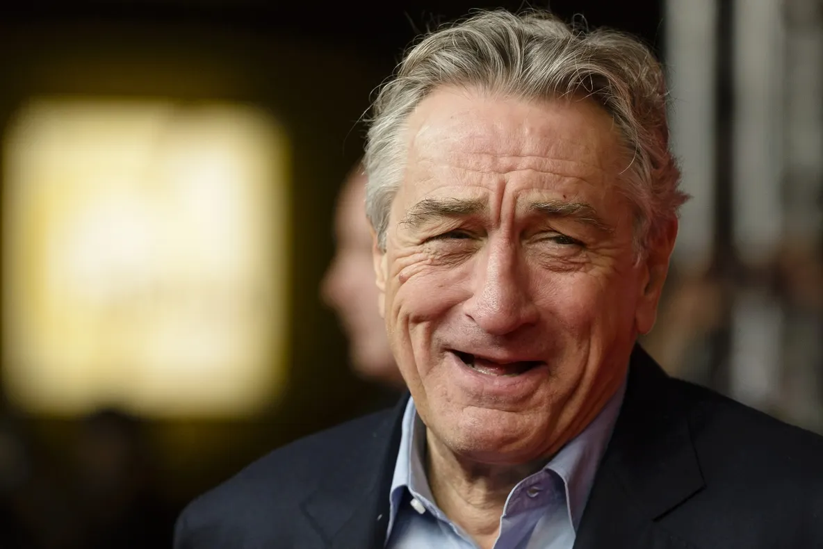 Trump primeşte o notificare dură de la Robert de Niro: "Nu-l pot lovi, e preşedinte acum!"