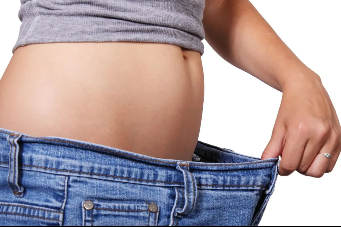 5 remedii naturale pentru topirea grăsimii din zona abdominală