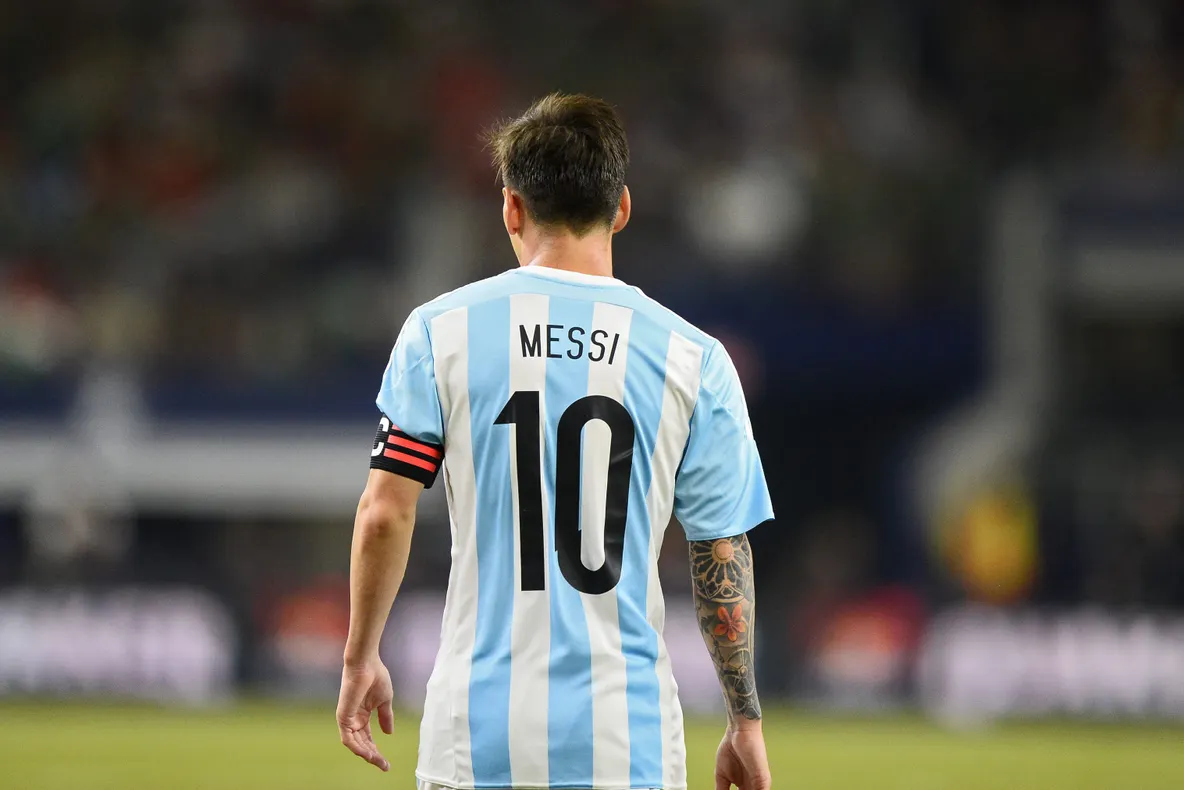  Coincidenţă incredibilă. Messi şi naționala Argentinei au călătorit cu avionul prăbuşit în Columbia