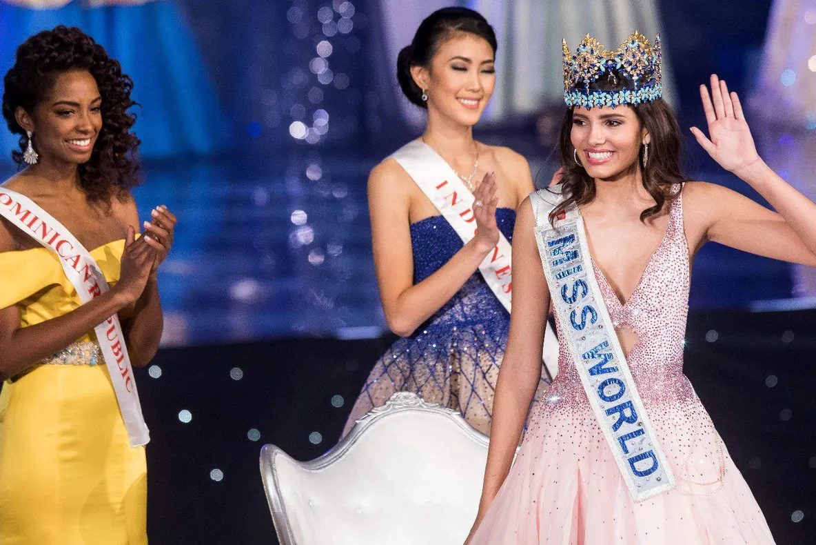 Răspunsul inteligent care i-a adus unei tinere portoricane victoria la MISS WORLD 2016