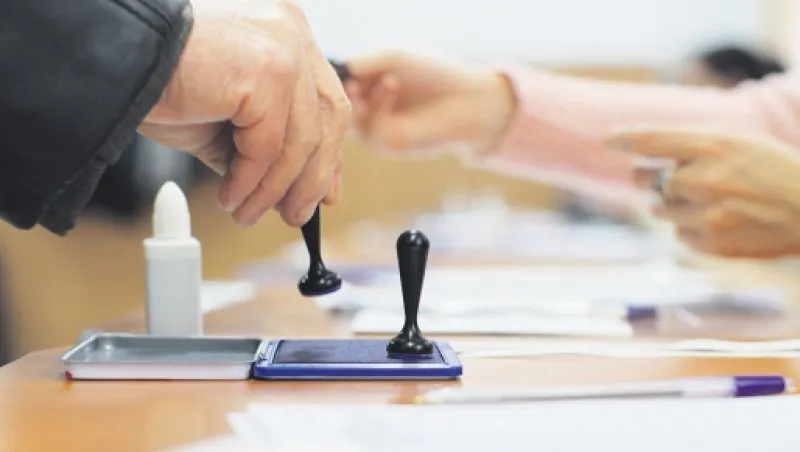 ALEGERI PARLAMENTARE 2016. Ce nu ai voie să faci în cabina de vot: Poţi lua 3 ani de ÎNCHISOARE!