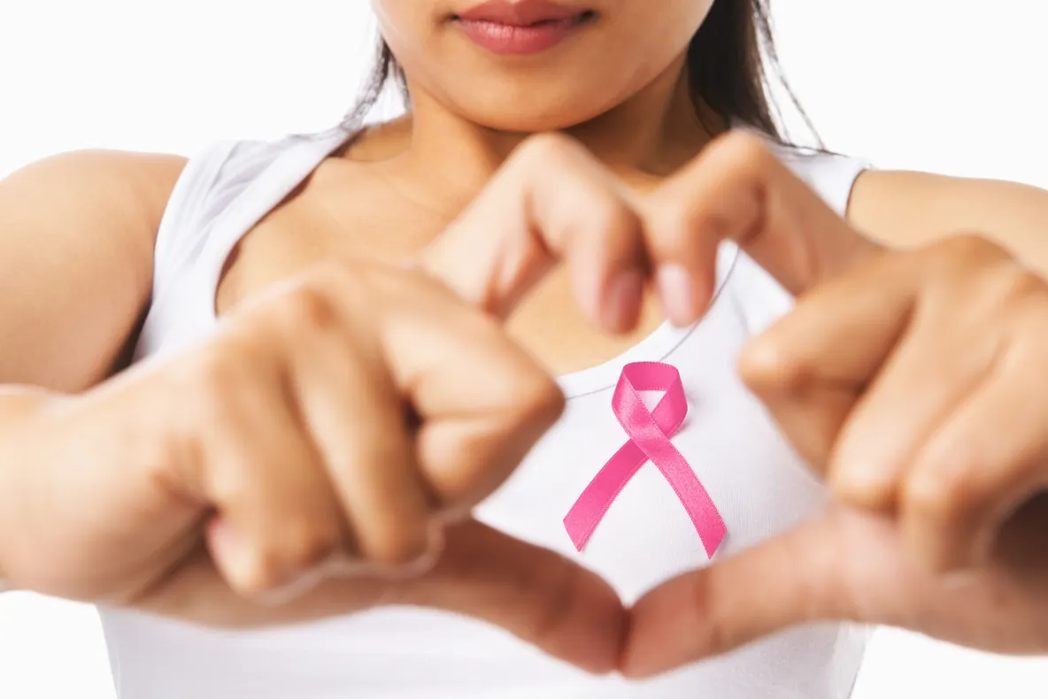 Cancerul la sân: de la simptome la tratament