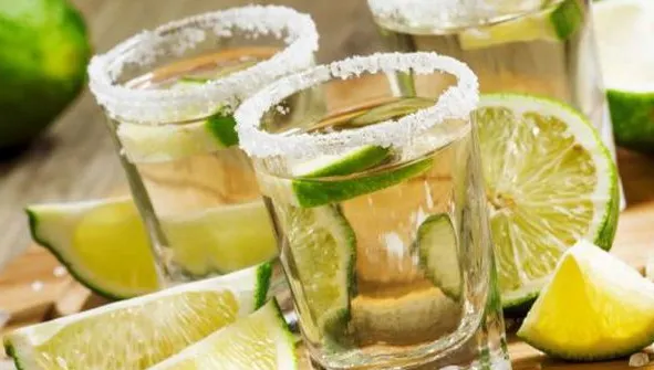 Descoperire incredibilă: băutura asta alcoolică te ajută să slăbeşti rapid!