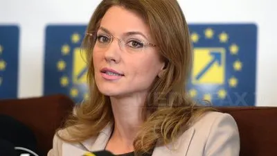 Ședință cu scandal în PNL. Liberalii își negociază funcțiile parlamentare cu PSD